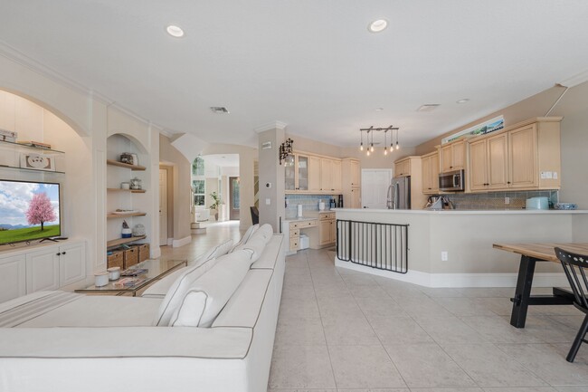 Building Photo - 5235 SW 171st Ave