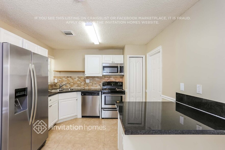 Building Photo - 15131 SW 49th St