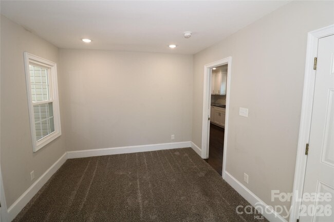 Building Photo - 2227 Celia Ave
