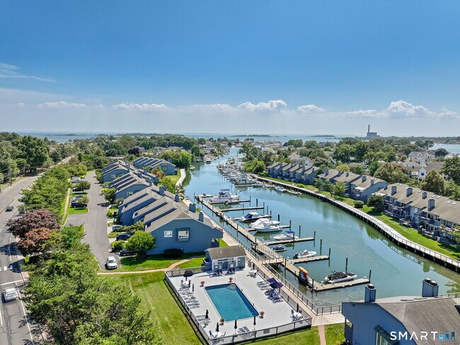 Building Photo - 1 Island Dr