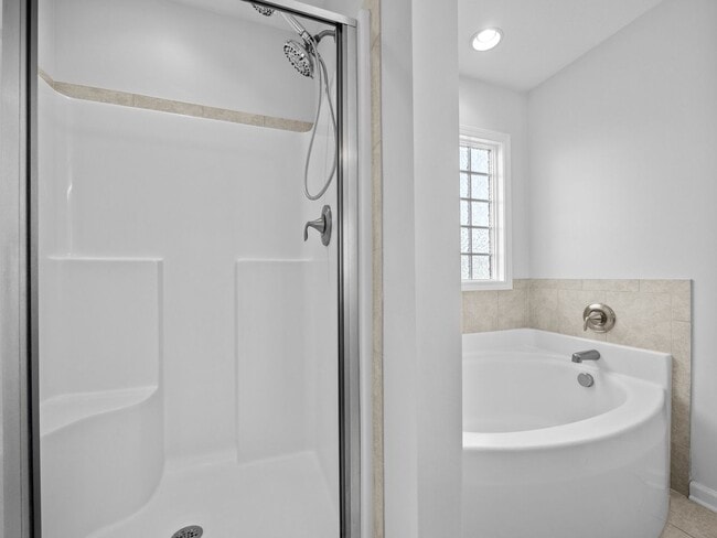 Building Photo - Welcome to Canons Edge!