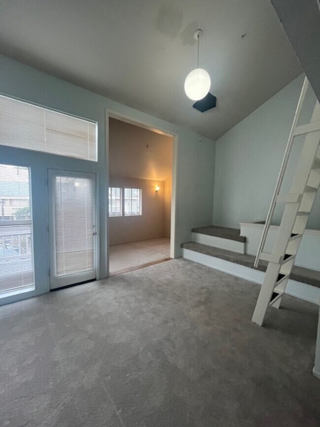 Building Photo - 1185 FOOTHILL BLVD #30, SAN LUIS OBISPO (PINE CREEK CONDO)