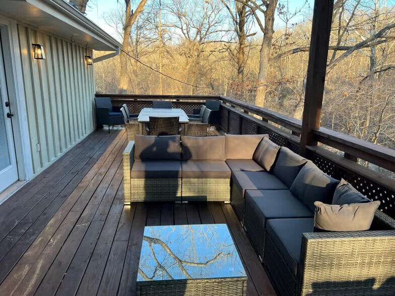 Building Photo - 1906 Almand Dr