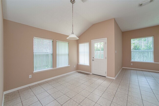 Building Photo - 20219 Suncoast Dr