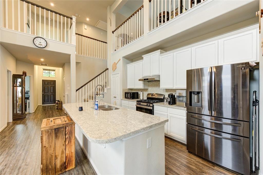Building Photo - 30434 Butternut Oak Ln