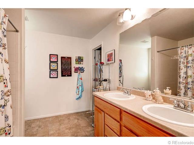 Building Photo - 17227 Waterhouse Cir