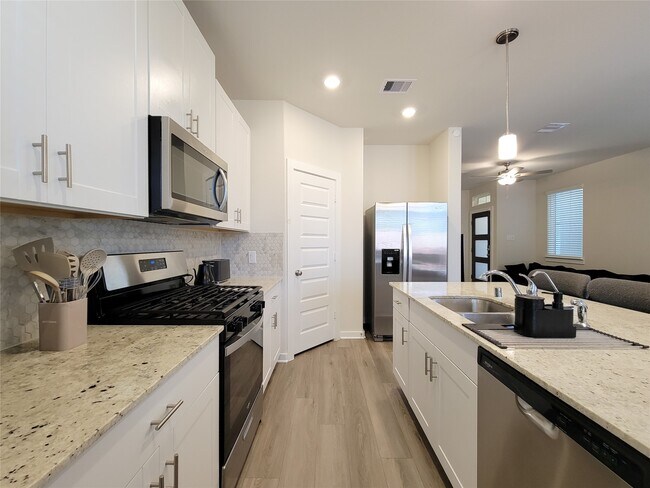 Building Photo - 17105 White Acer Wy