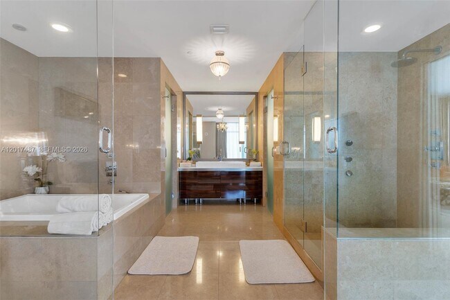 Building Photo - 3737 Collins Ave