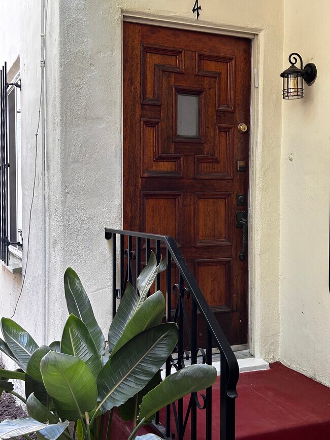 Apartment #4 - 8327 Blackburn Ave