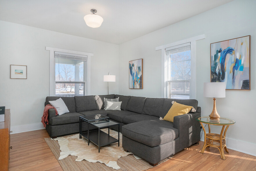 Building Photo - 515 West Mulberry Street