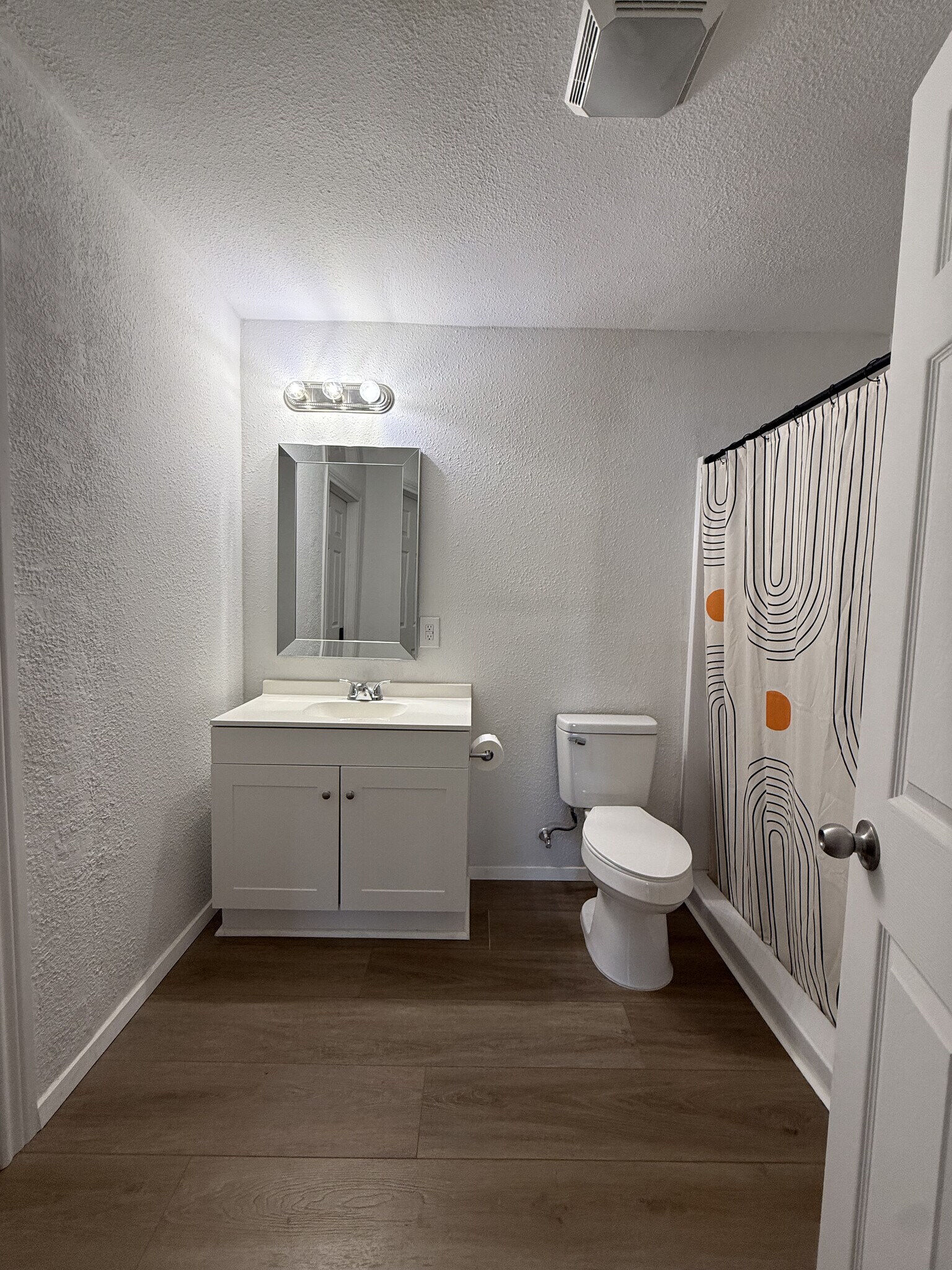 Building Photo - 207 Arnett Dr