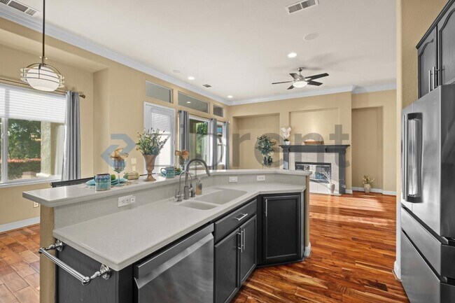 Building Photo - 316 Burr Knot Way