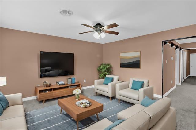 Building Photo - 1842 Hood St