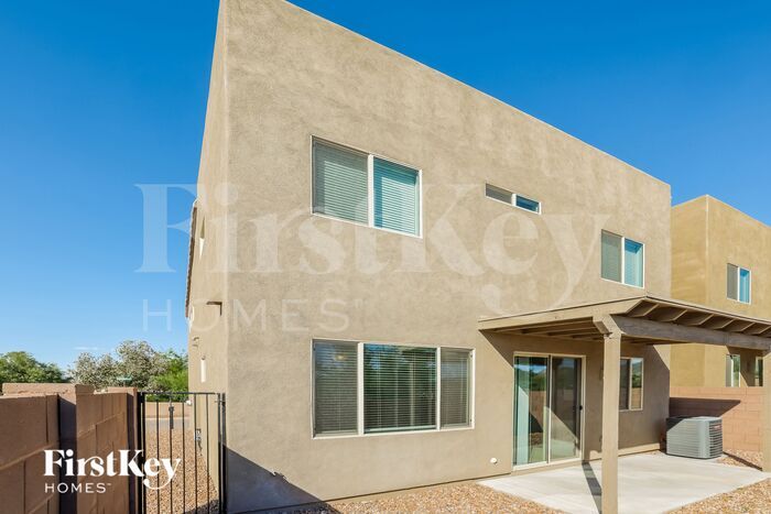 Building Photo - 200 Imperial Ct