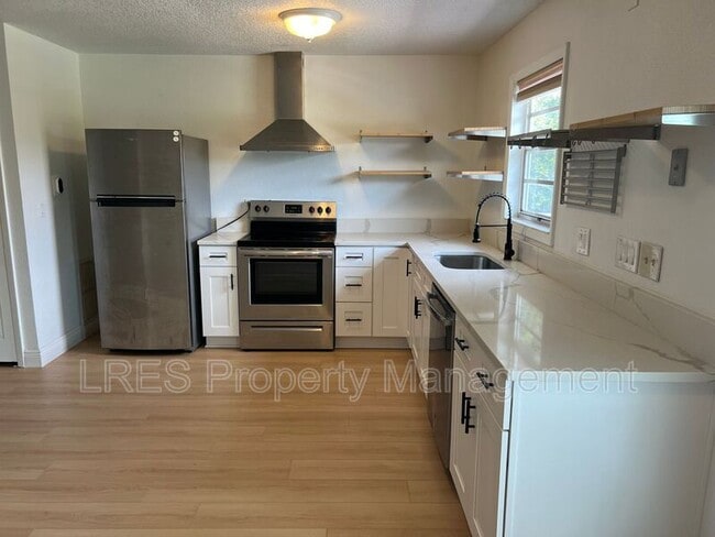 Building Photo - 1130 Quintuplet Dr