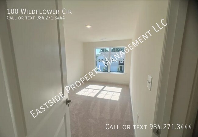 Building Photo - 100 Wildflower Cir