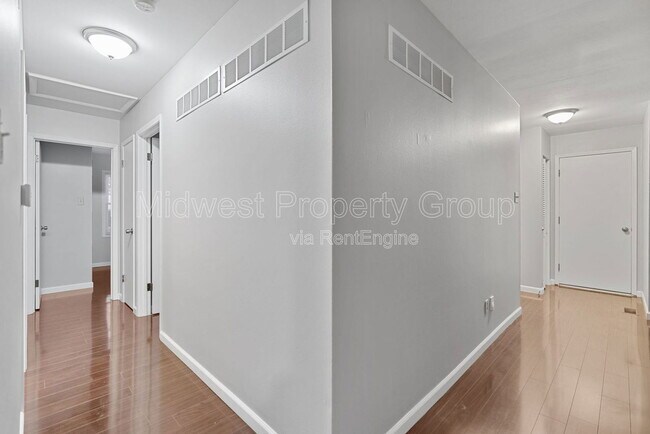 Building Photo - 19 Stone Mill Ln