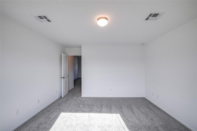 Building Photo - 140 Joe Kidd Ln