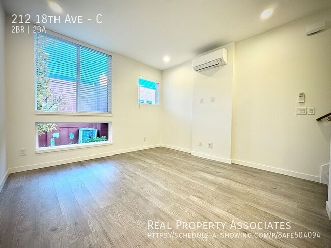 Building Photo - 212 18th Ave
