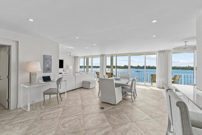 Building Photo - 2784 S Ocean Blvd