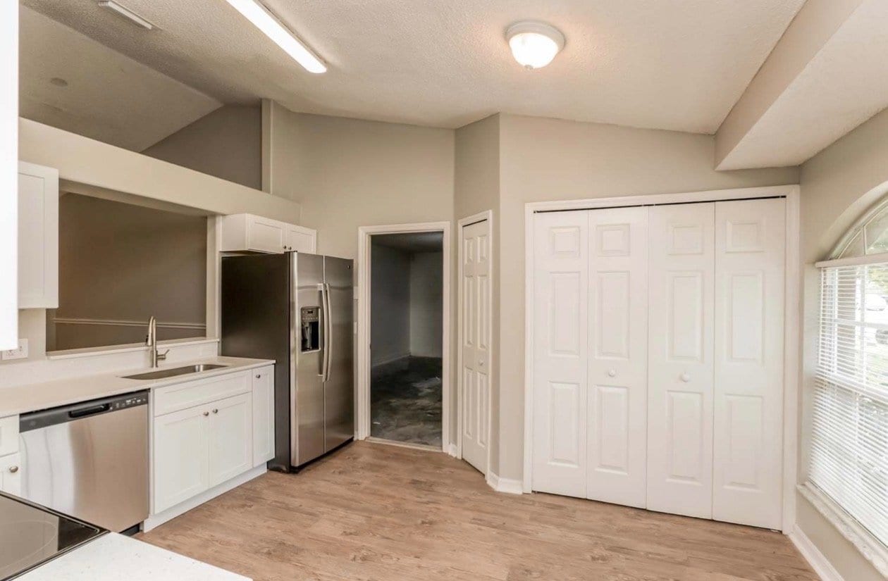 Building Photo - 1127 Cord Ct