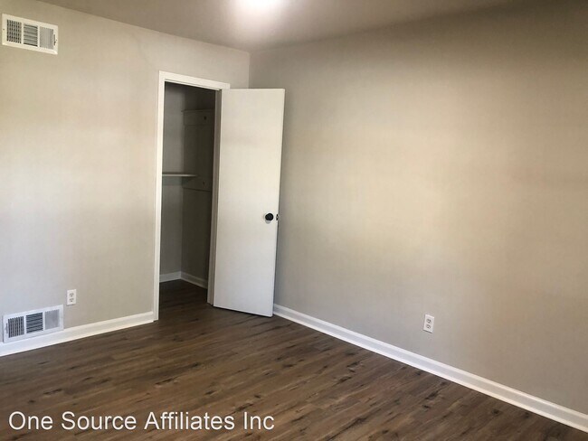 Building Photo - 2 br, 1 bath House - 4178 Elizabeth Park C...