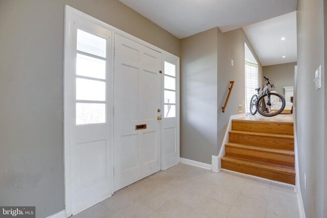 Building Photo - 3923 Forest Grove Dr
