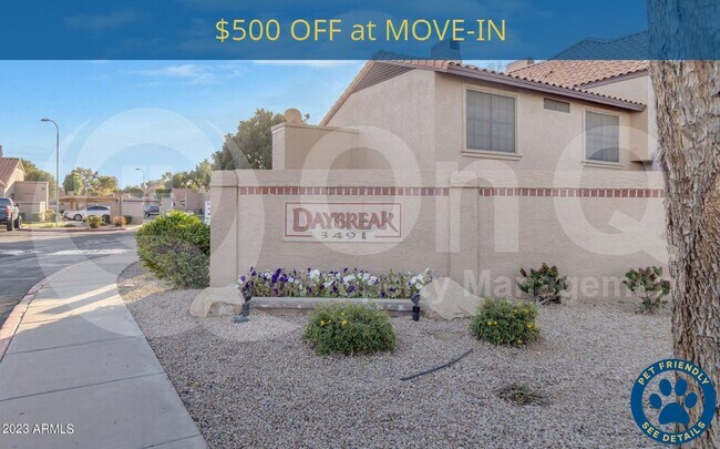 Primary Photo - 3491 N Arizona Ave