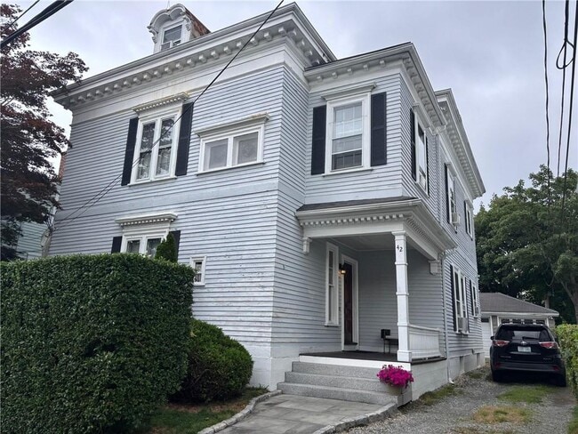 Primary Photo - 42 Mann Ave
