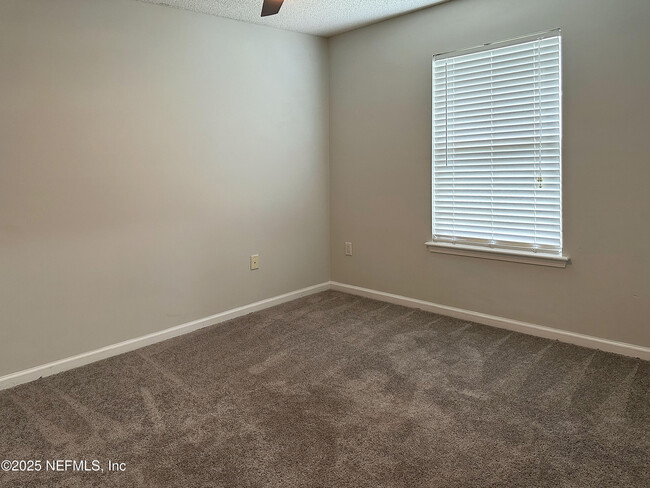Building Photo - 1051 Moosehead Dr