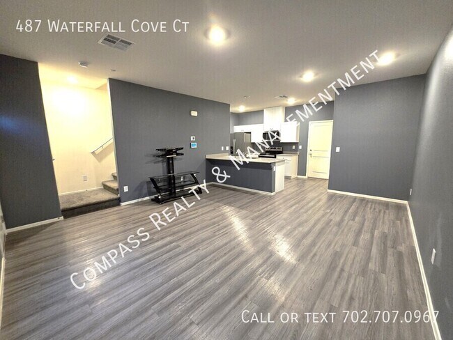 Building Photo - 487 Waterfall Cv Ct