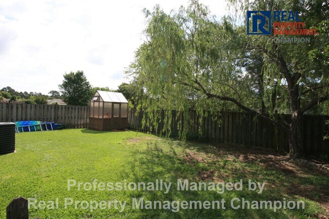 Building Photo - 3 BD/2 BA Open Plan with Vaulted Ceiling in Ogden