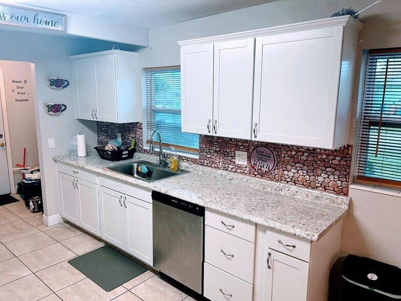 Building Photo - 110 N 40th St