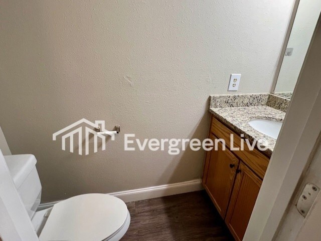 Building Photo - 101 Calla Ct