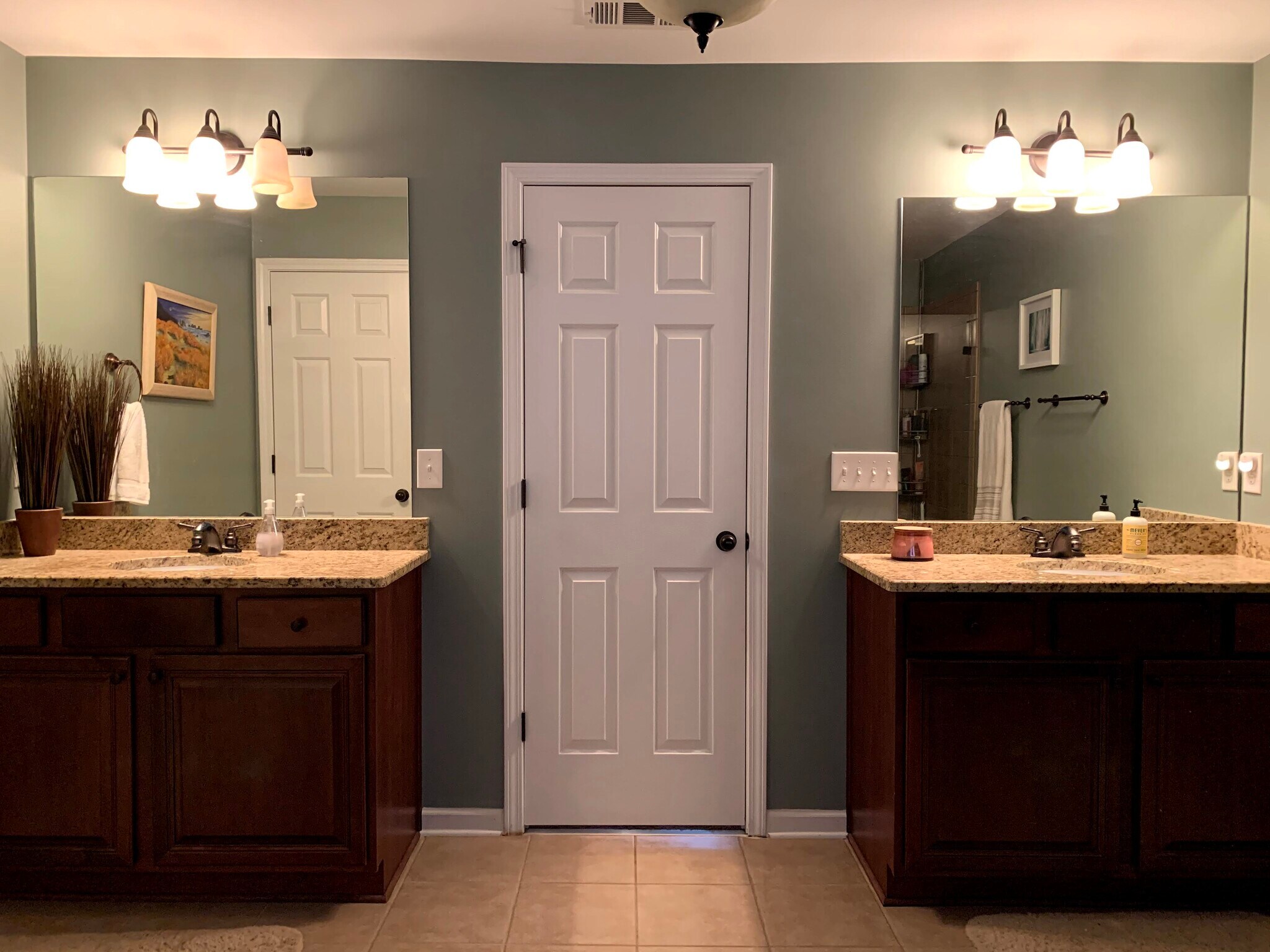 Primary Bath - 1925 Gregory Run NE