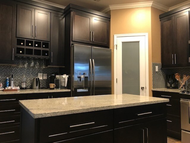 Building Photo - 807 Windhurst