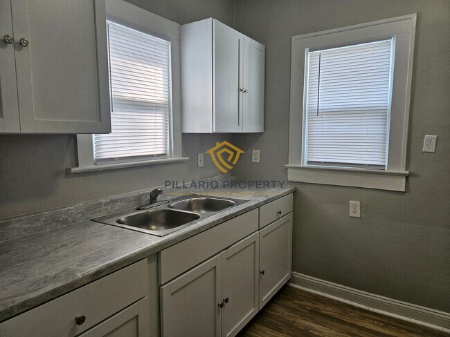 Building Photo - 3709-3711 Brookside Pkwy S Dr