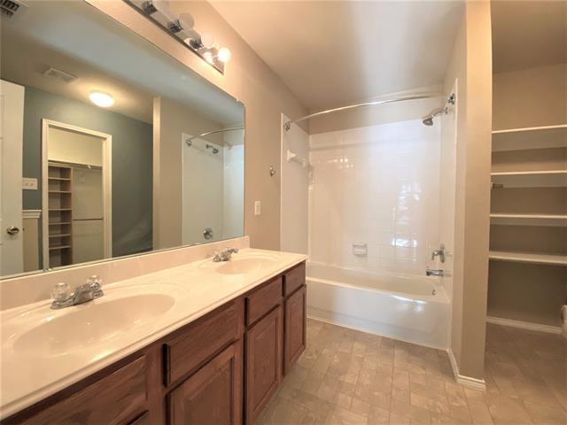 Building Photo - 9209 Centennial Dr