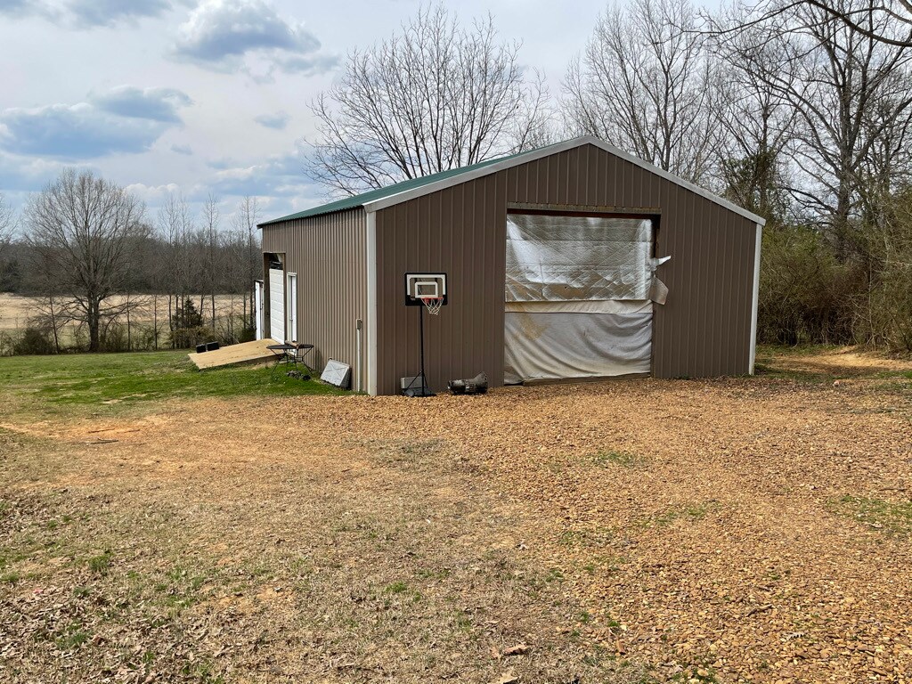 Building Photo - 324 Ramer Selmer Rd