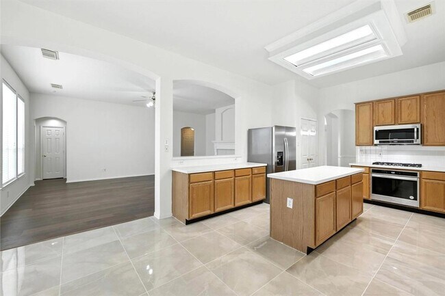 Building Photo - 14411 Gadshill Cir