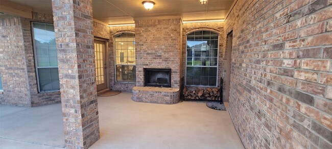 Building Photo - 13733 Alterna Dr