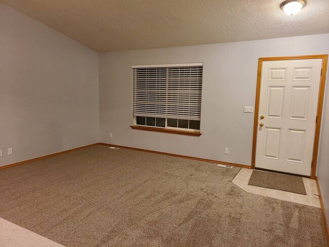 Building Photo - 5027 W Lemonwood Ln