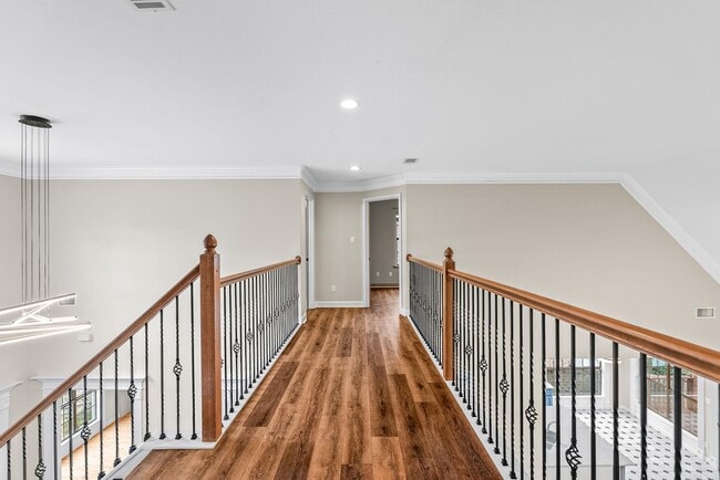 Building Photo - 3005 Mossy Creek Dr