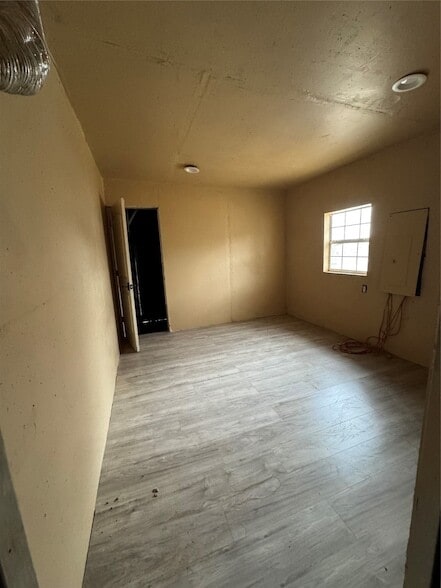 Building Photo - 2717 Avenue I