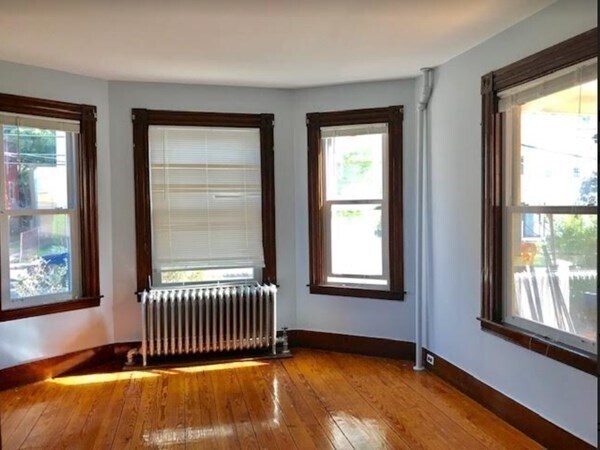 Building Photo - 12 Raymond Ave