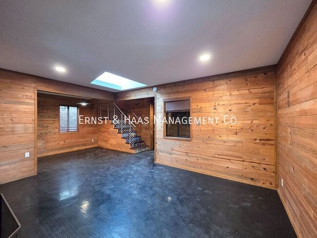 Building Photo - 1330 Ximeno Ave