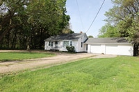 Building Photo - 214 S Shady Bend Rd