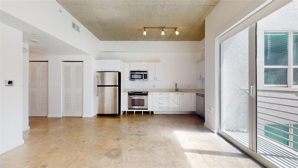 Primary Photo - 133 NE 2nd Ave
