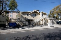 Building Photo - B29--2601-11 S Orchard/1238 W Adams