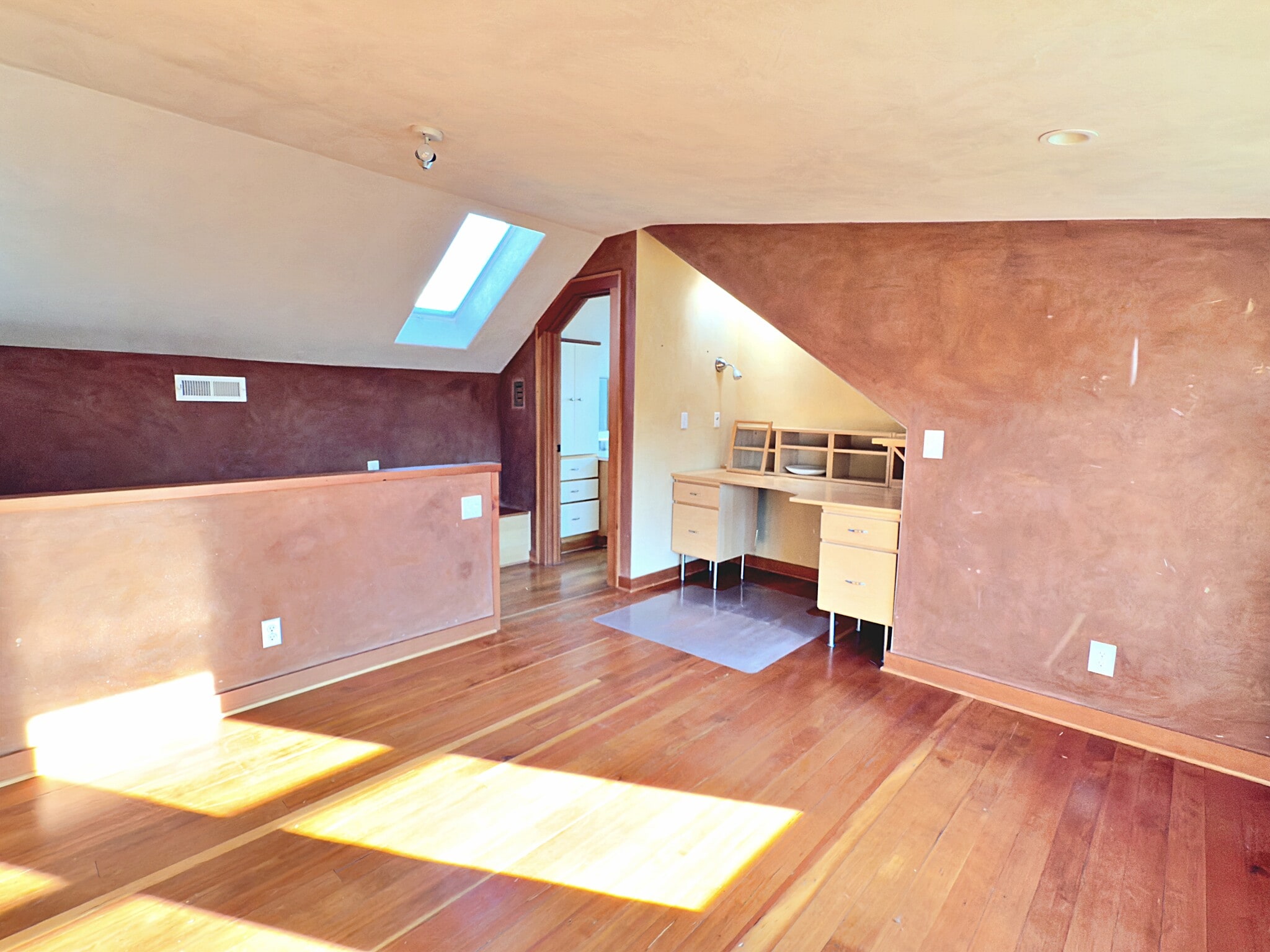 Building Photo - 2534 SE 31st Ave